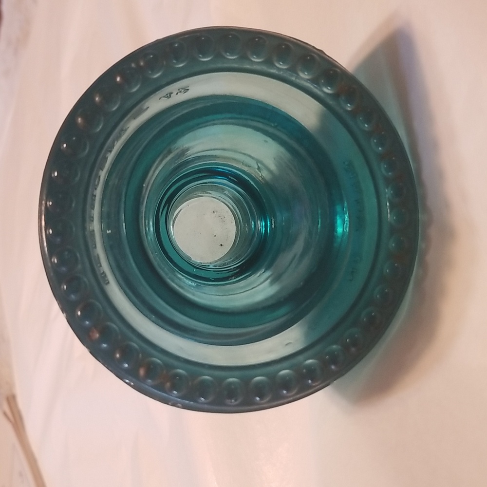 VINTAGE HEMINGRAY 42 Electrical Glass Insulator around 3.75" x 4.25" Blue Green - Picture 4 of 5